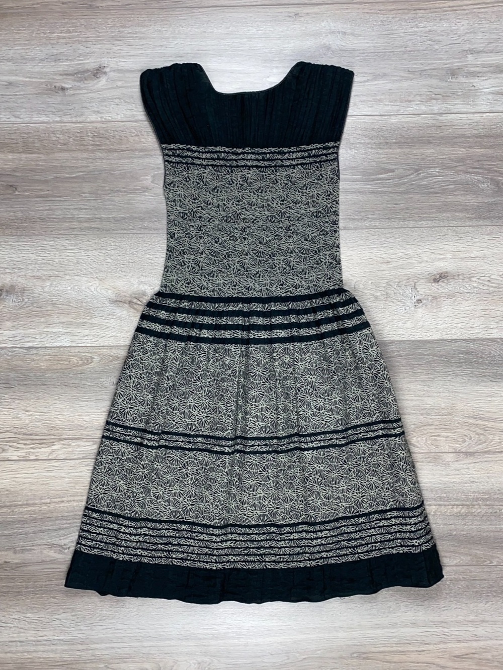 Max Edition Sleeveless Striped Dress Large Black Tan - Picture 2 of 12
